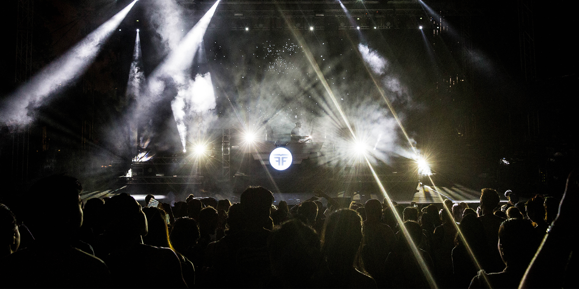 PHOTO GALLERY: Neon Lights Festival 2015