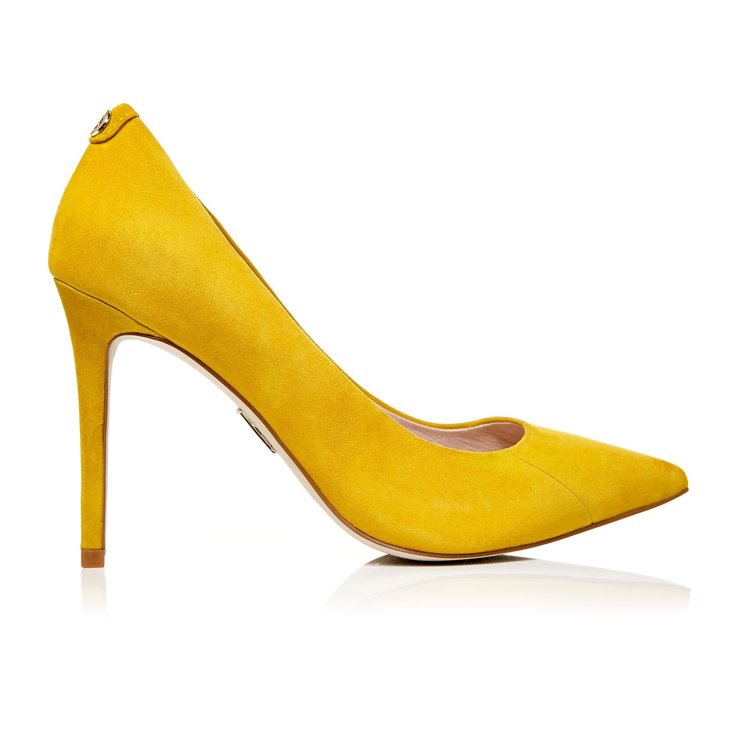 moda in pelle yellow shoes