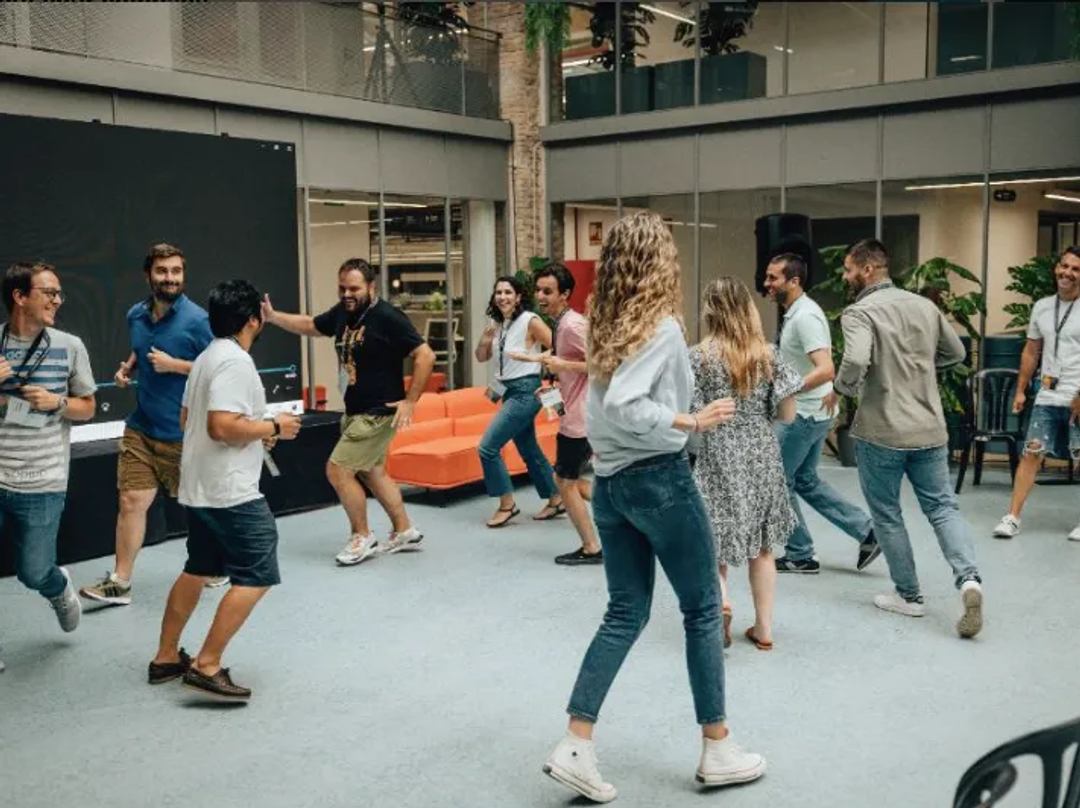  For us, unity makes strength, so we take every opportunity to reinforce the diversity, creativity, innovation, and transformative power that we have as a team. 
