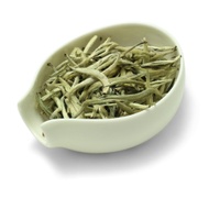 Yue Guang Bai (Da Bai Ya) from Nannuoshan