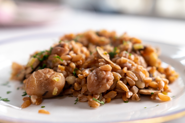 Farro con funghi e castagne