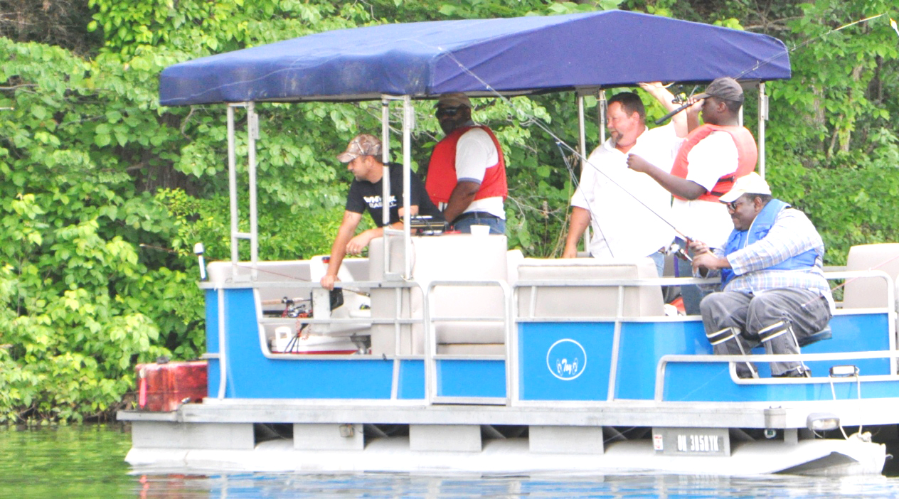 26' Deckboat HalfDay Rental on Lake of the Ozarks Book Tours & Activities at