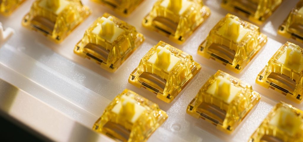 Akko V5 Creamy Yellow Pro Switches