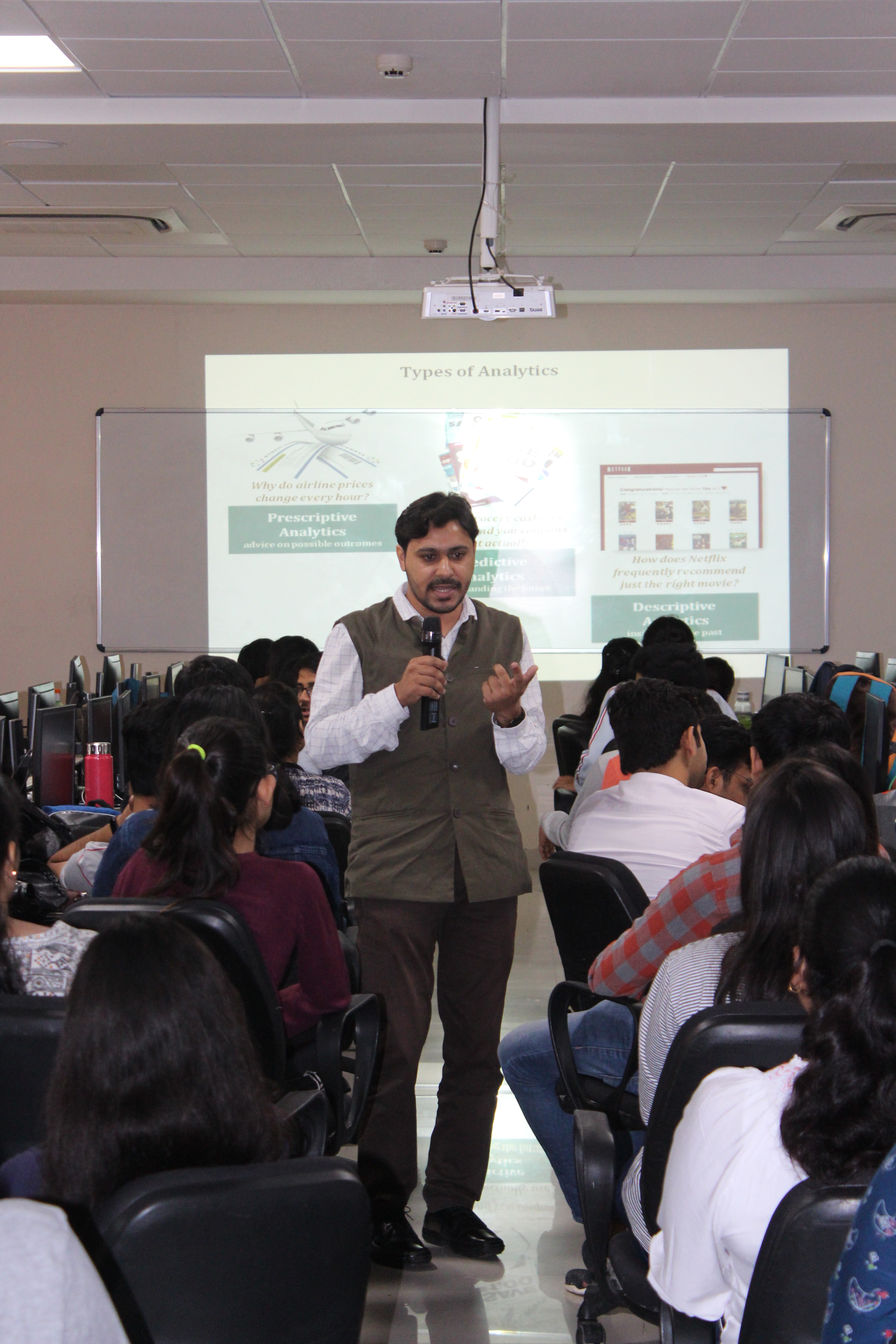 kunal soni founder of Management Career Institute delivered exclusive workshop at symbiosis university of applied sciences 