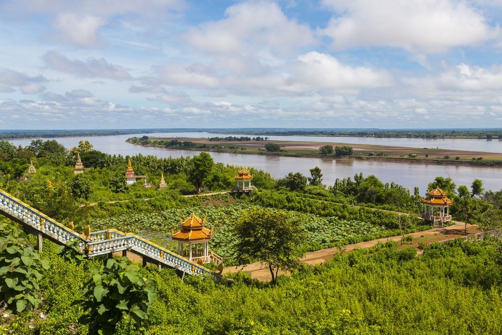 From Siem Reap to Kampong Cham to Check in Cruise