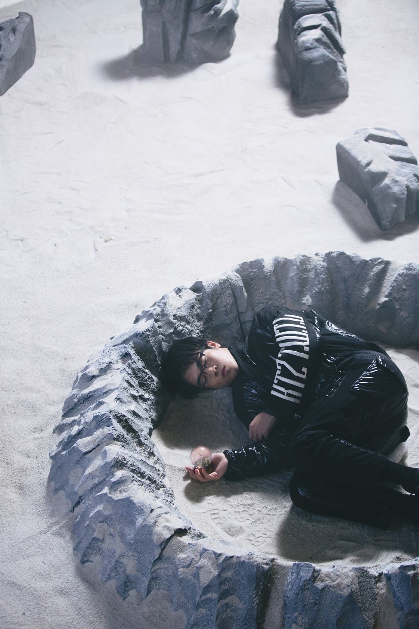 WATCH: Aliens direct Charlie Lim in a moon landing 'Conspiracy'