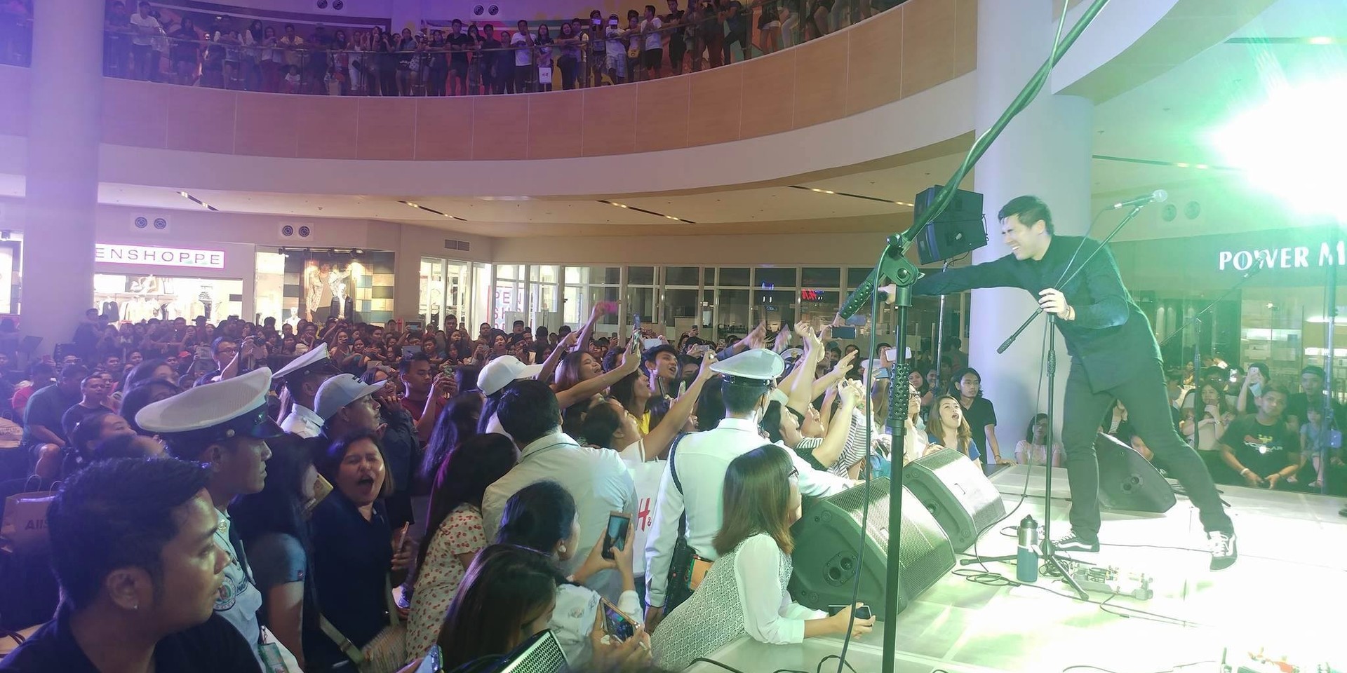 Hale takes us into the crazy fun world of Filipino mall shows