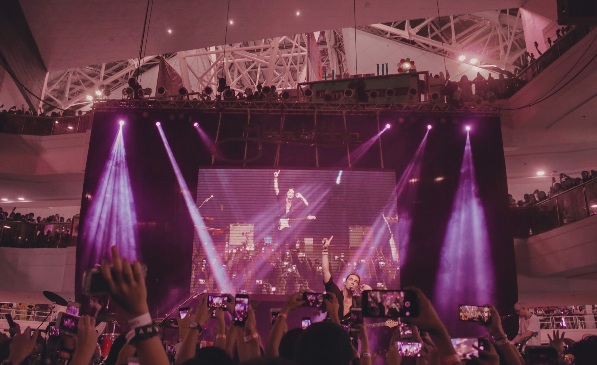 Hearts on fire as LANY takes over Manila with five mall shows