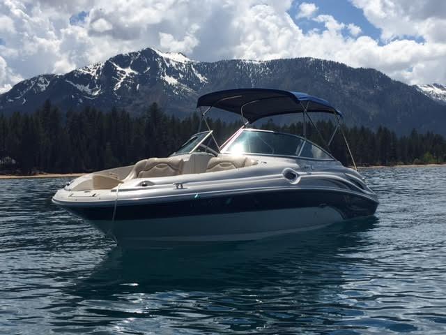 27' Sea Ray Sundeck