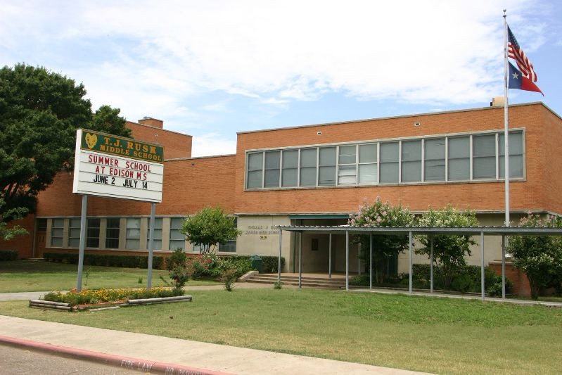 RUSK, THOMAS J. MIDDLE SCHOOL 