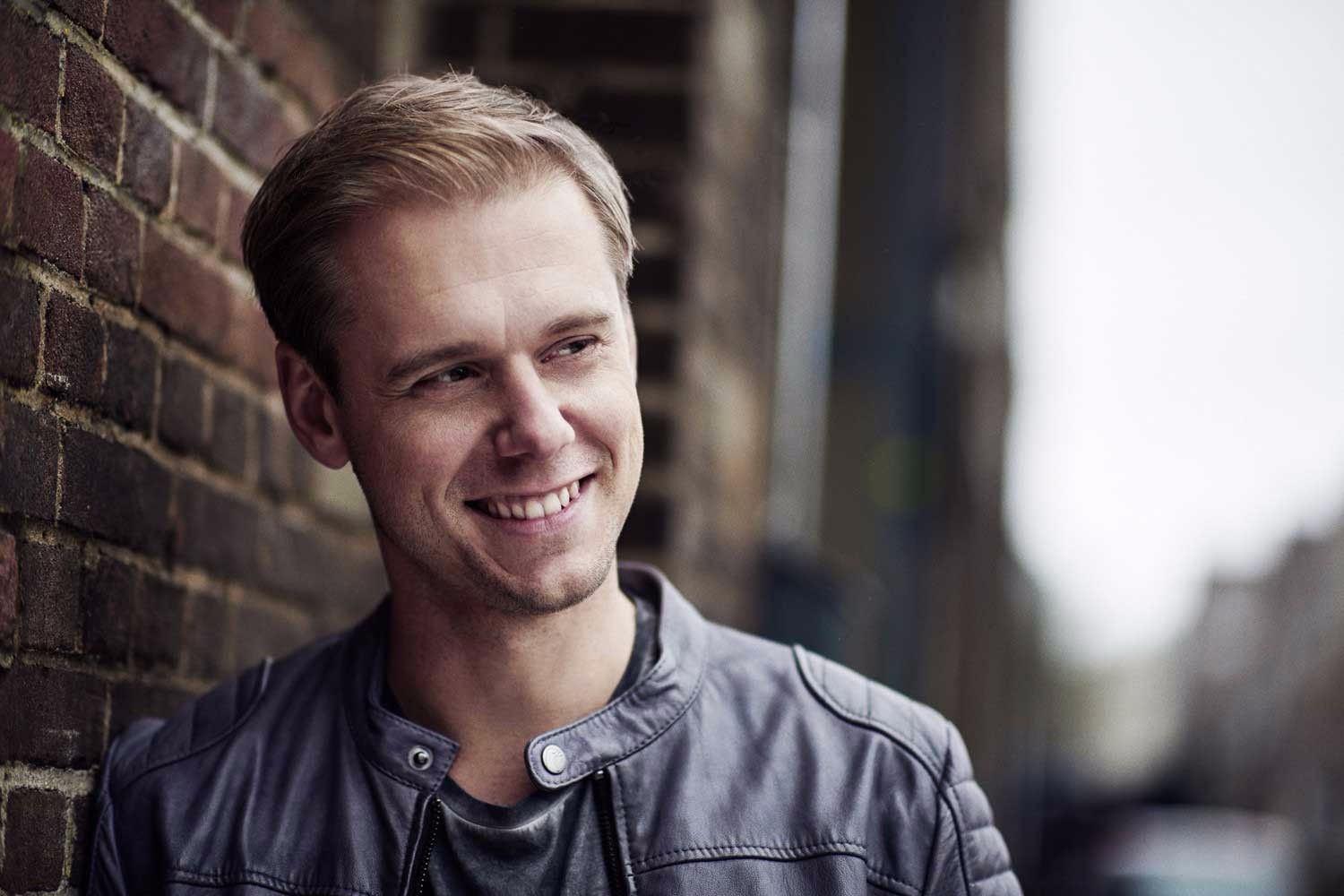 Armin van Buuren embraces Singapore with a "multi-sensory music & theatrical" concert