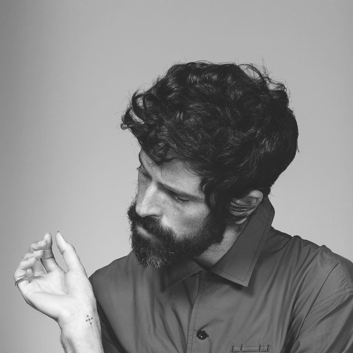 Freak Folk Pioneer Devendra Banhart Is Coming To Singapore Bandwagon Original lyrics of carmensita song by devendra banhart. freak folk pioneer devendra banhart is
