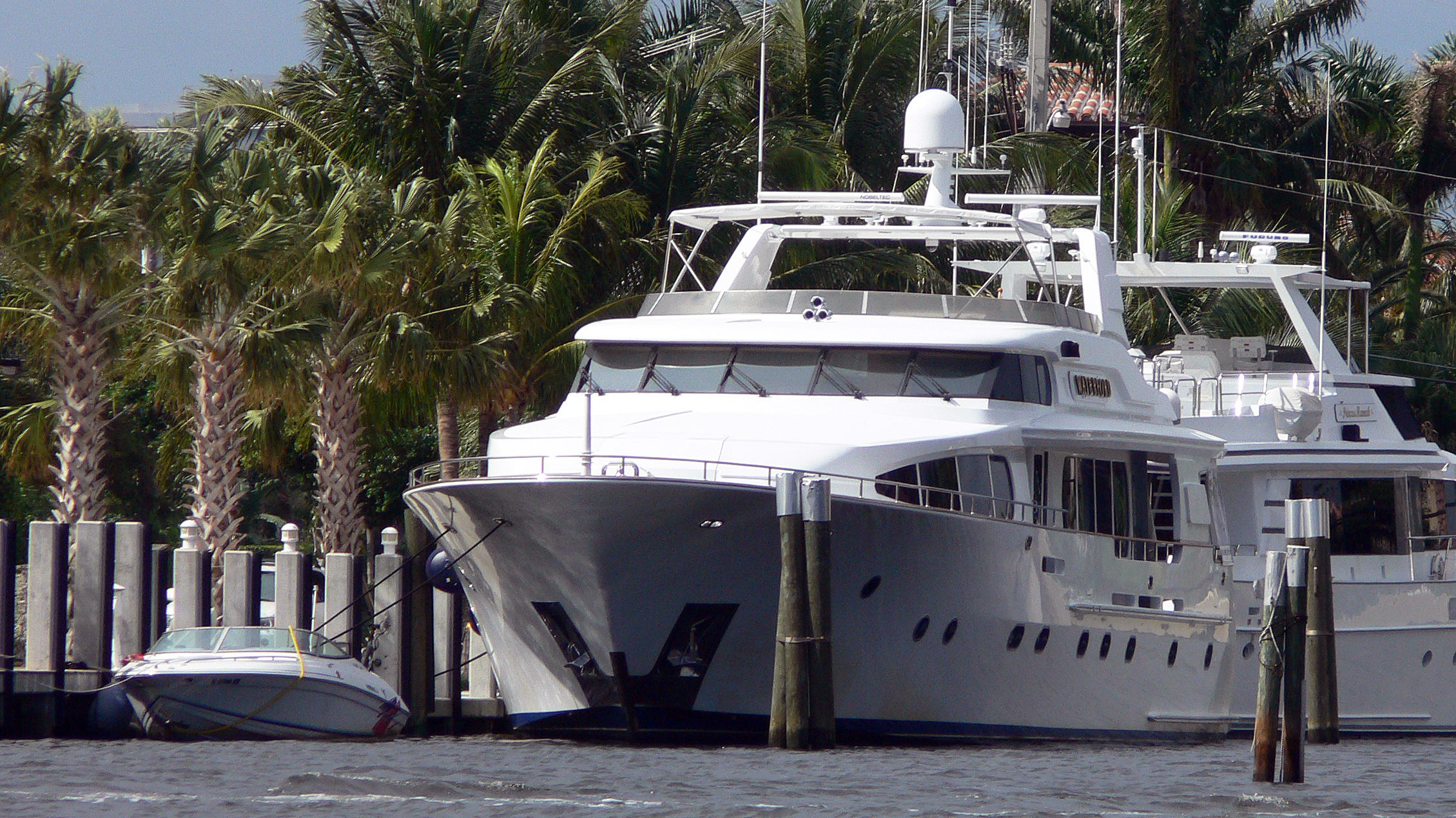 Golden Boy Ii Yacht Sovereign Yachts 35 05m 1998