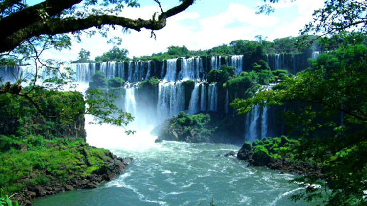 Expedition to Iguaza Falls in Argentina