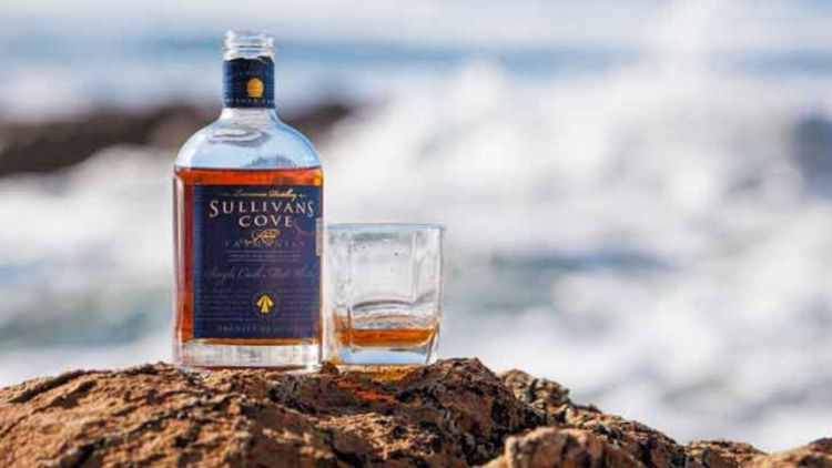 Tasmanian whiskey tour
