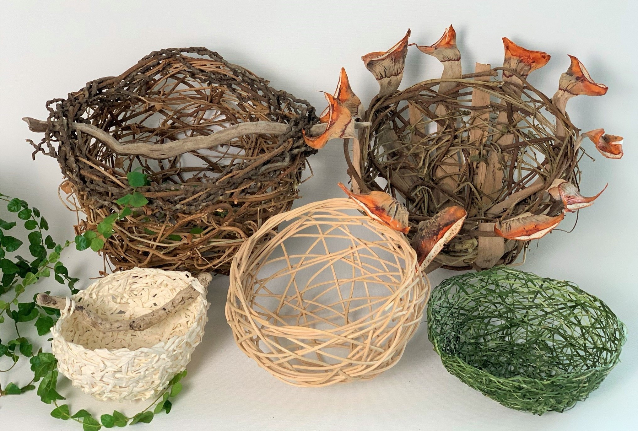 Two styles of random weave baskets for every level School of