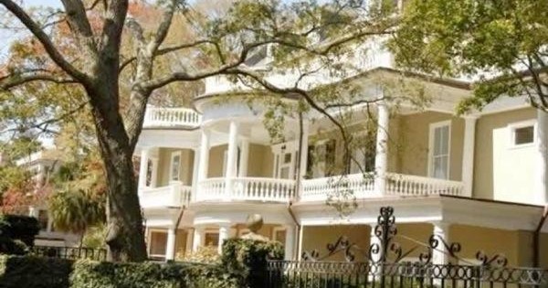 Charleston Old Walled City Walking Tour