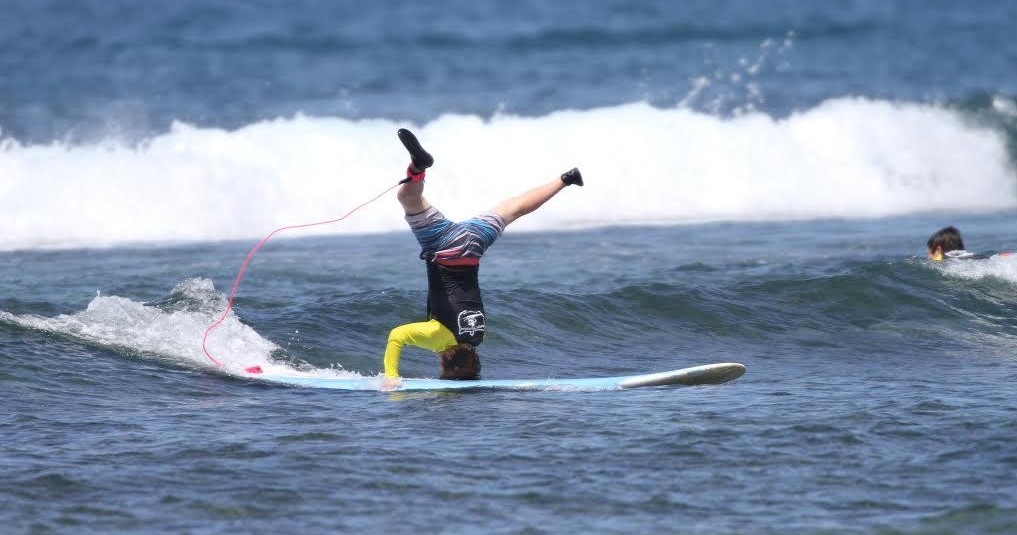 Private & Semi Private Surf Lesson photo 3