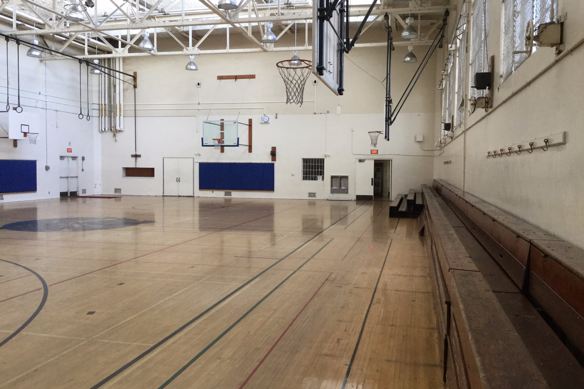 Gymnasium - Small
