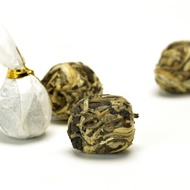 Moonlight Dragon Ball White Tea from Teavivre