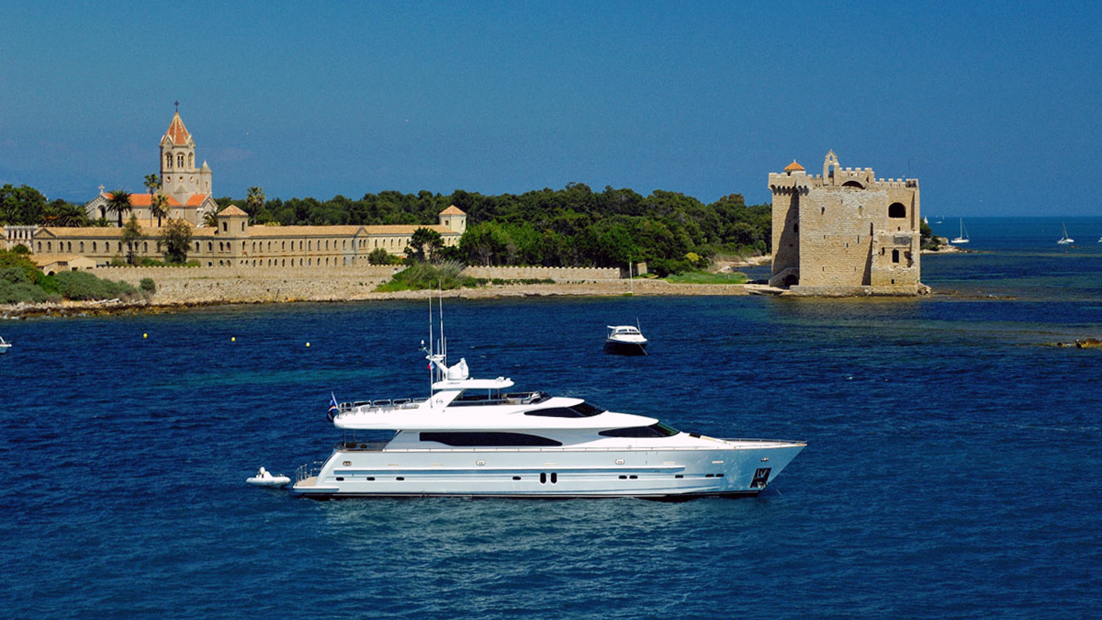 Triple 888 yacht (Horizon, 29.6m, 2008)