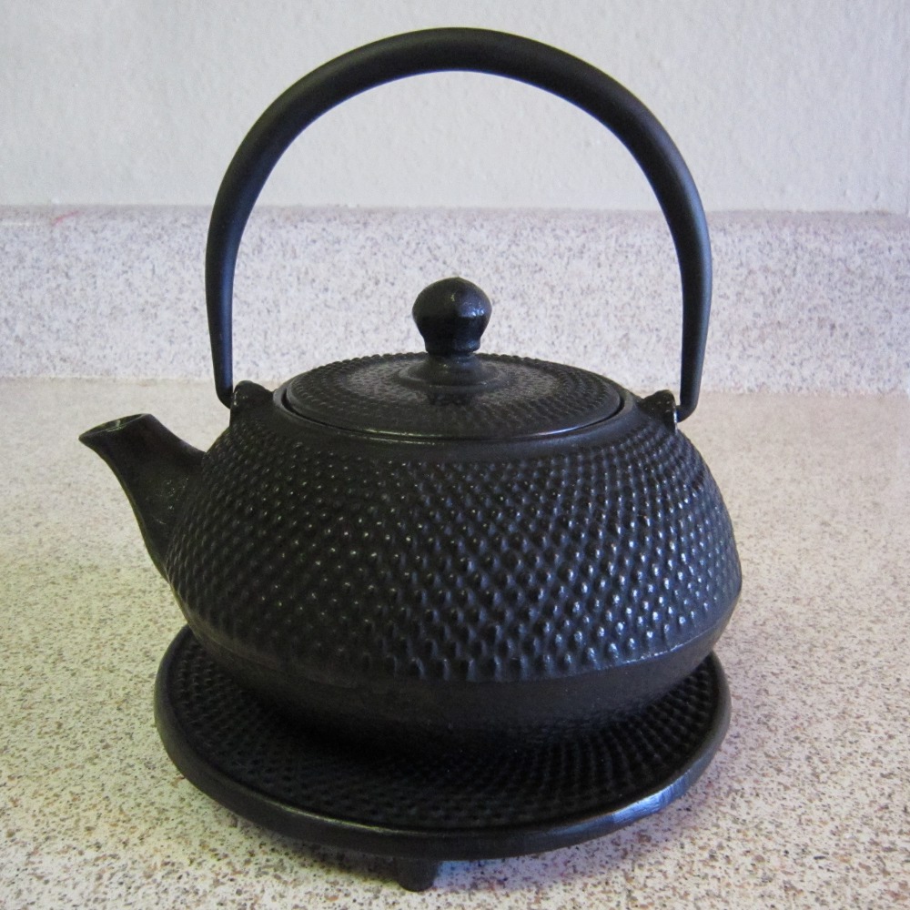 Rikyu Cast Iron Beehive Tea Pot - Thumbnail 3