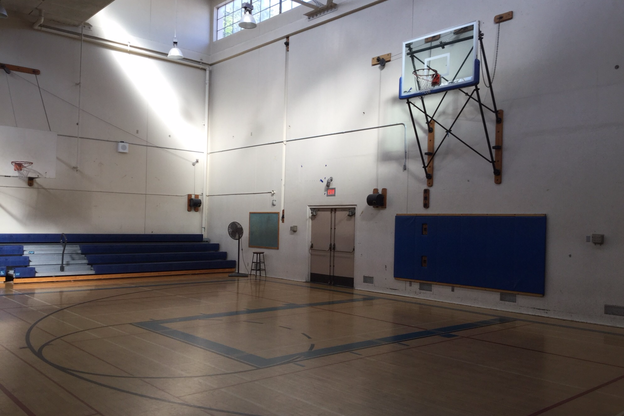 Gymnasium - Small