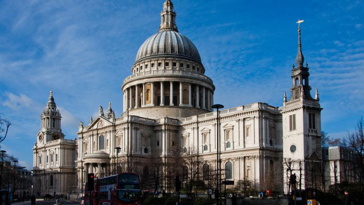 Guided tour of St Paul's Cathedral in London