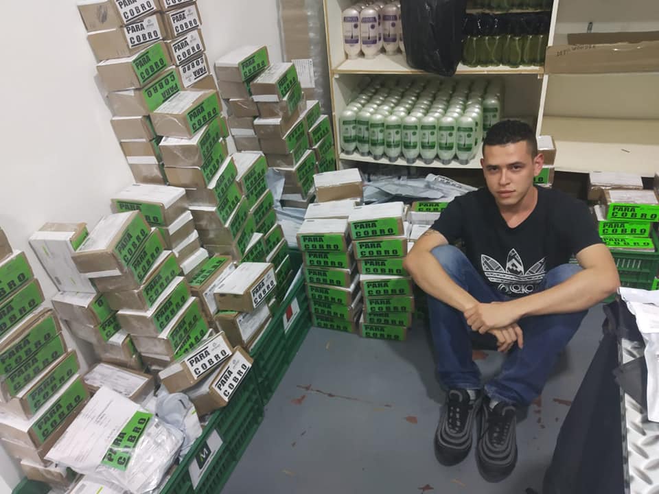 MAS DE 1000 PEDIDOS DIARIOS