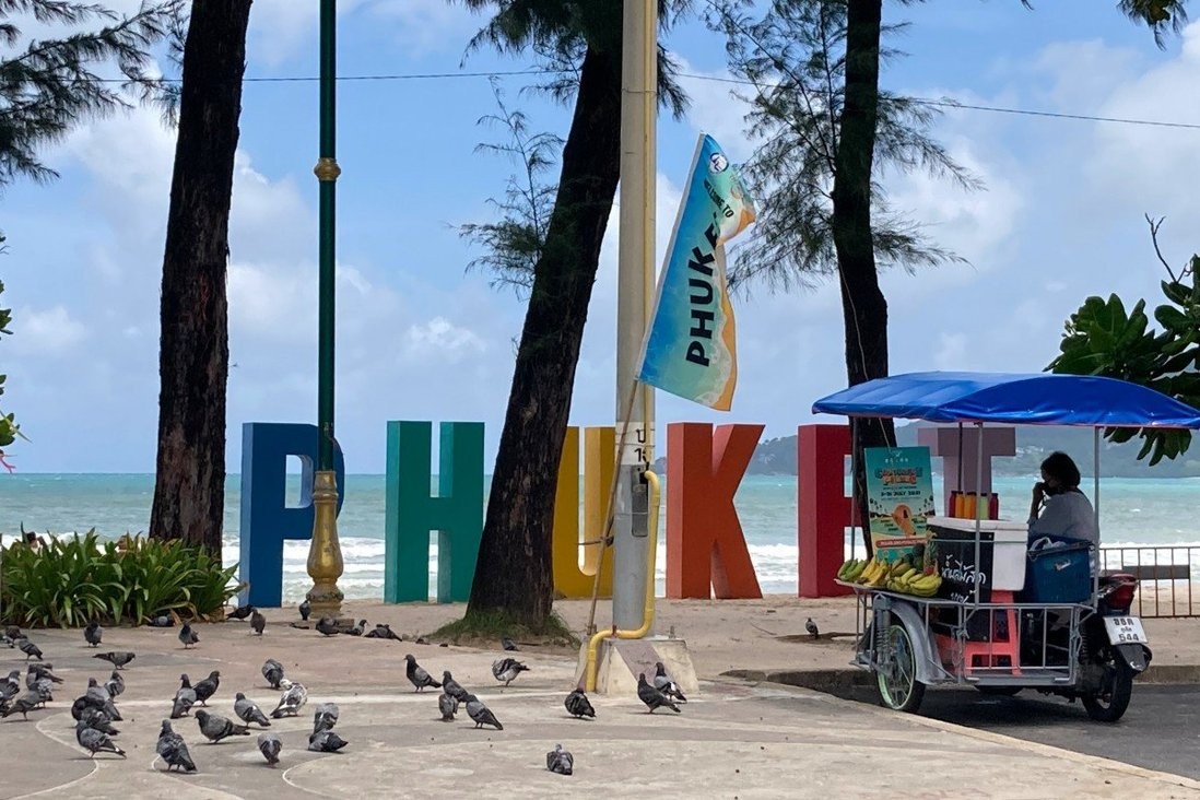 Enjoy the Beach of Phuket