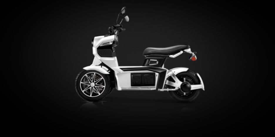 Full-Day Tesla iTank Rental in Las Vegas in Las Vegas: Book Tours