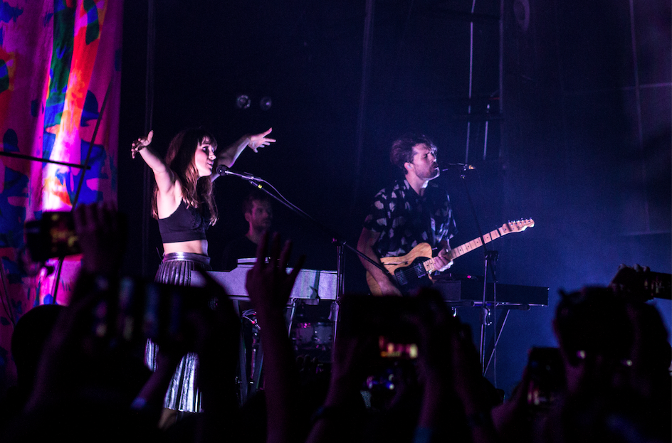 Oh Wonder gets high on Manila humans in Ultralife World Tour – photo gallery
