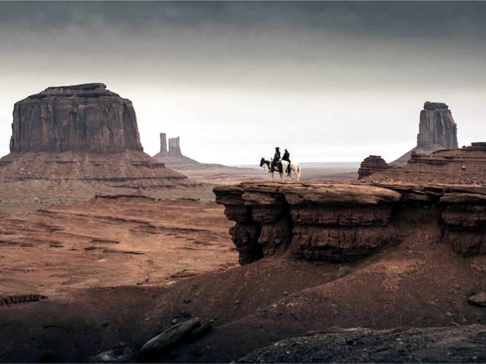 Hiking Tour of Hunts Mesa in Monument Valley, Utah - Flagstaff