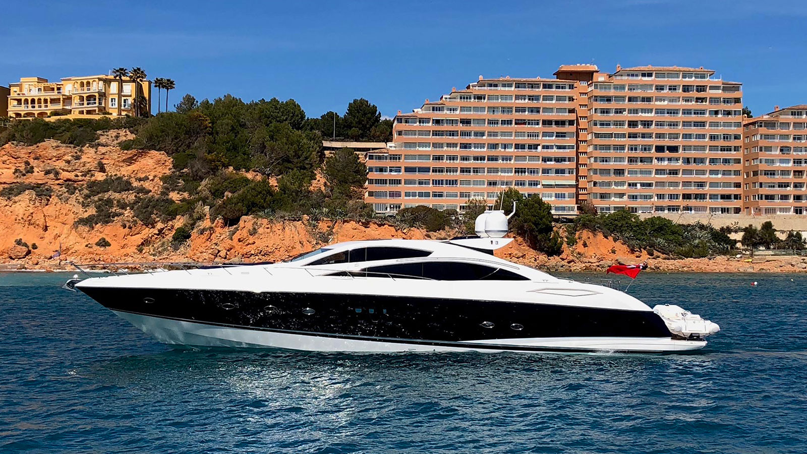 Sunseeker Predator 82 Phoenix