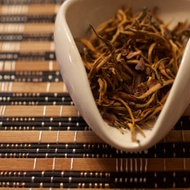 Tricera-Tips Yunnan from Tea-Historic