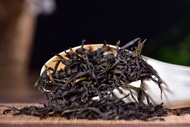 Middle Mountain "Wild Ba Xian" Dan Cong Oolong Tea 野生八仙 from Yunnan Sourcing