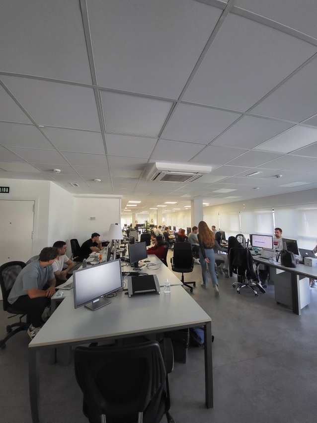 Our amazing open space office en the center of Madrid.