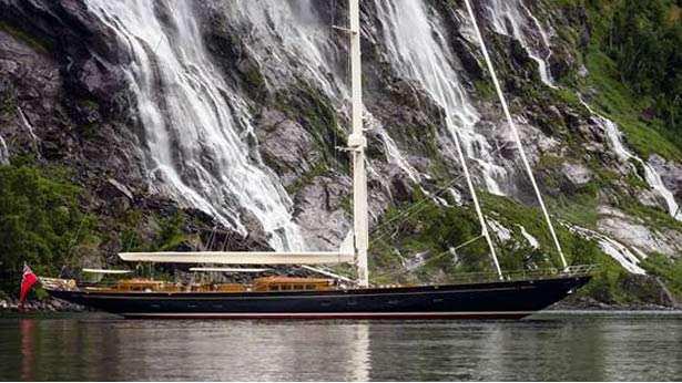 Andre Hoek S 8 Most Beautiful Sailing Yachts