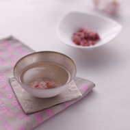 Obubu #29: Sakura Flowers Herbal Tea from Yunomi