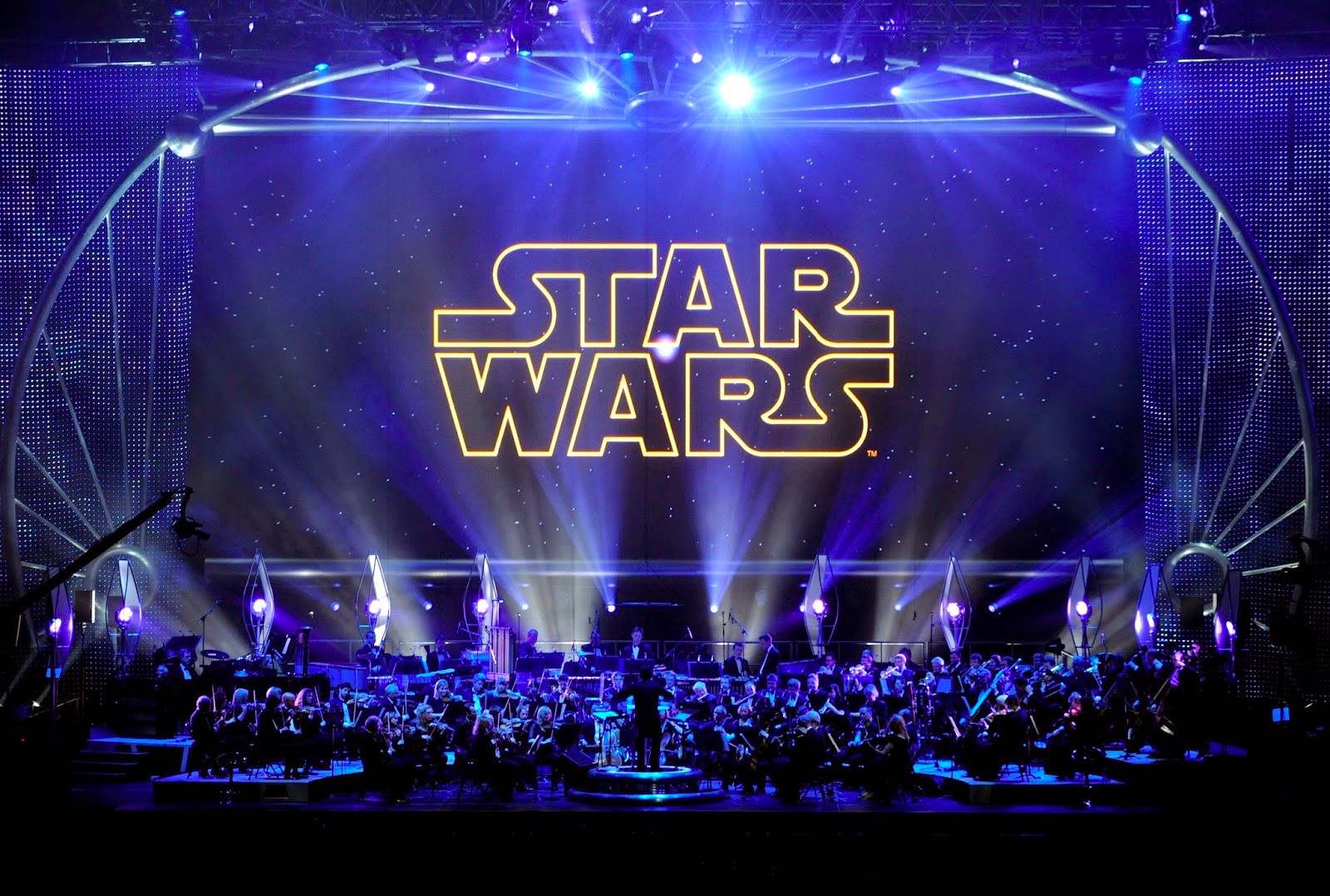 You can watch Star Wars: The Force Awakens in Singapore with a full orchestra
