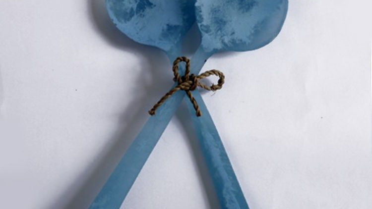 Aqua salad servers