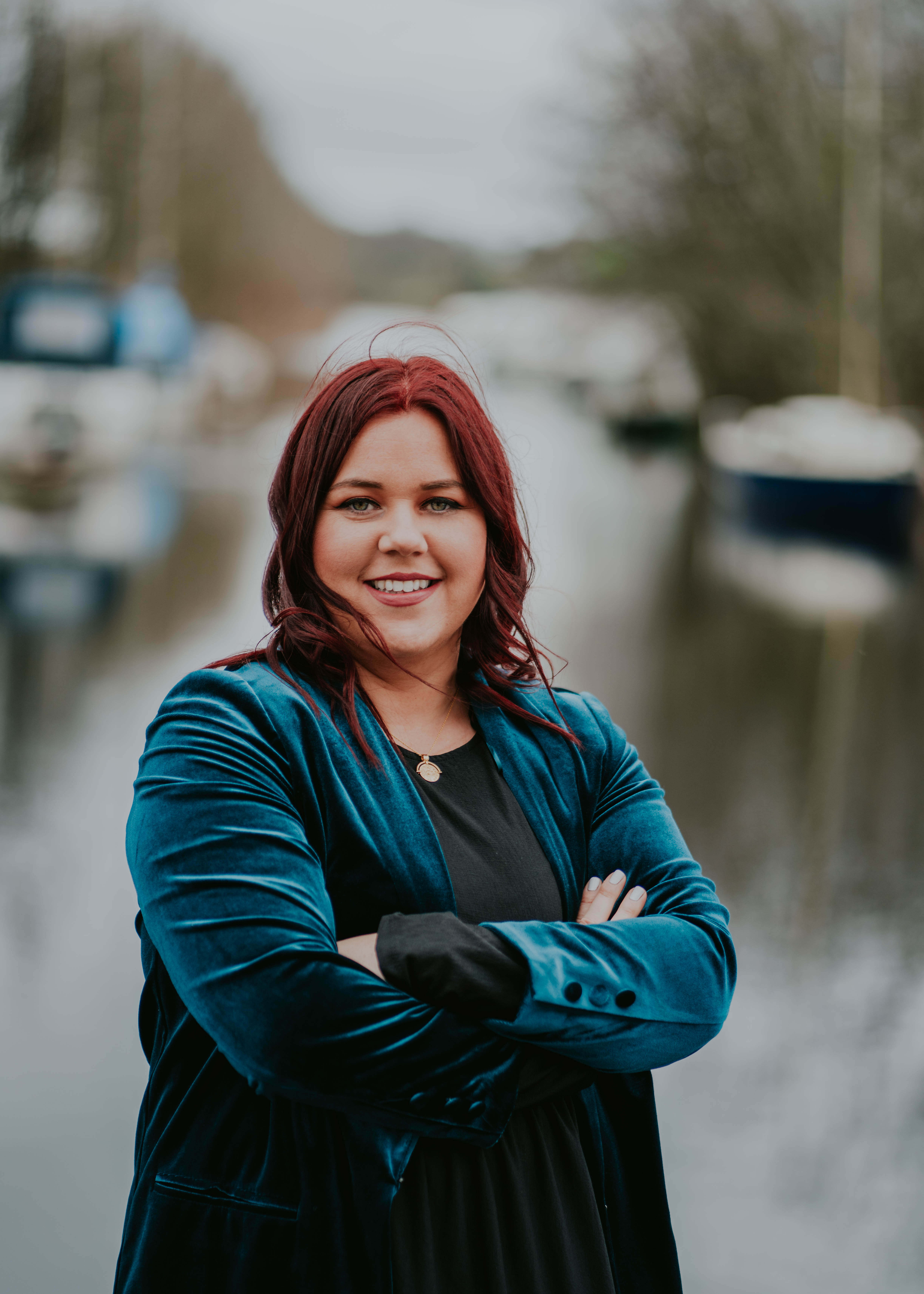 Dr Lorraine Lynch