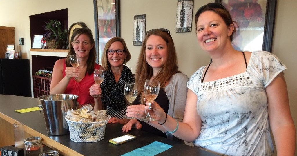 Full Winery Experience- premier package with complimentary lunch included!  Complimentary tastings at each winery! photo 2