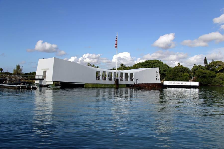 Salute to Pearl Harbor - from Waikiki photo 1