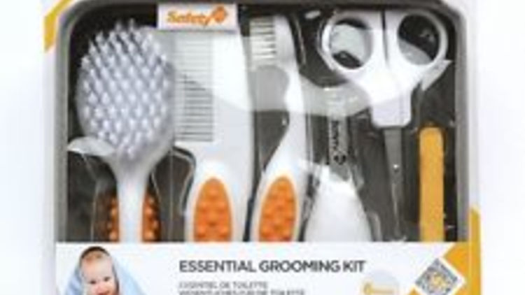 Brush/comb and nail set