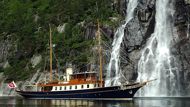 Classic Motor Yacht Atlantide For Sale At Freedom Marine