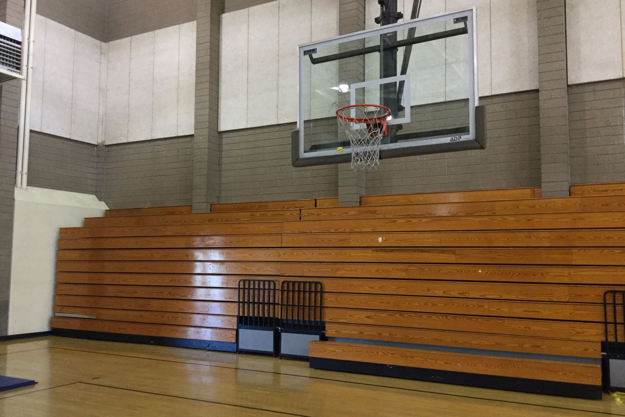Gymnasium-Small 