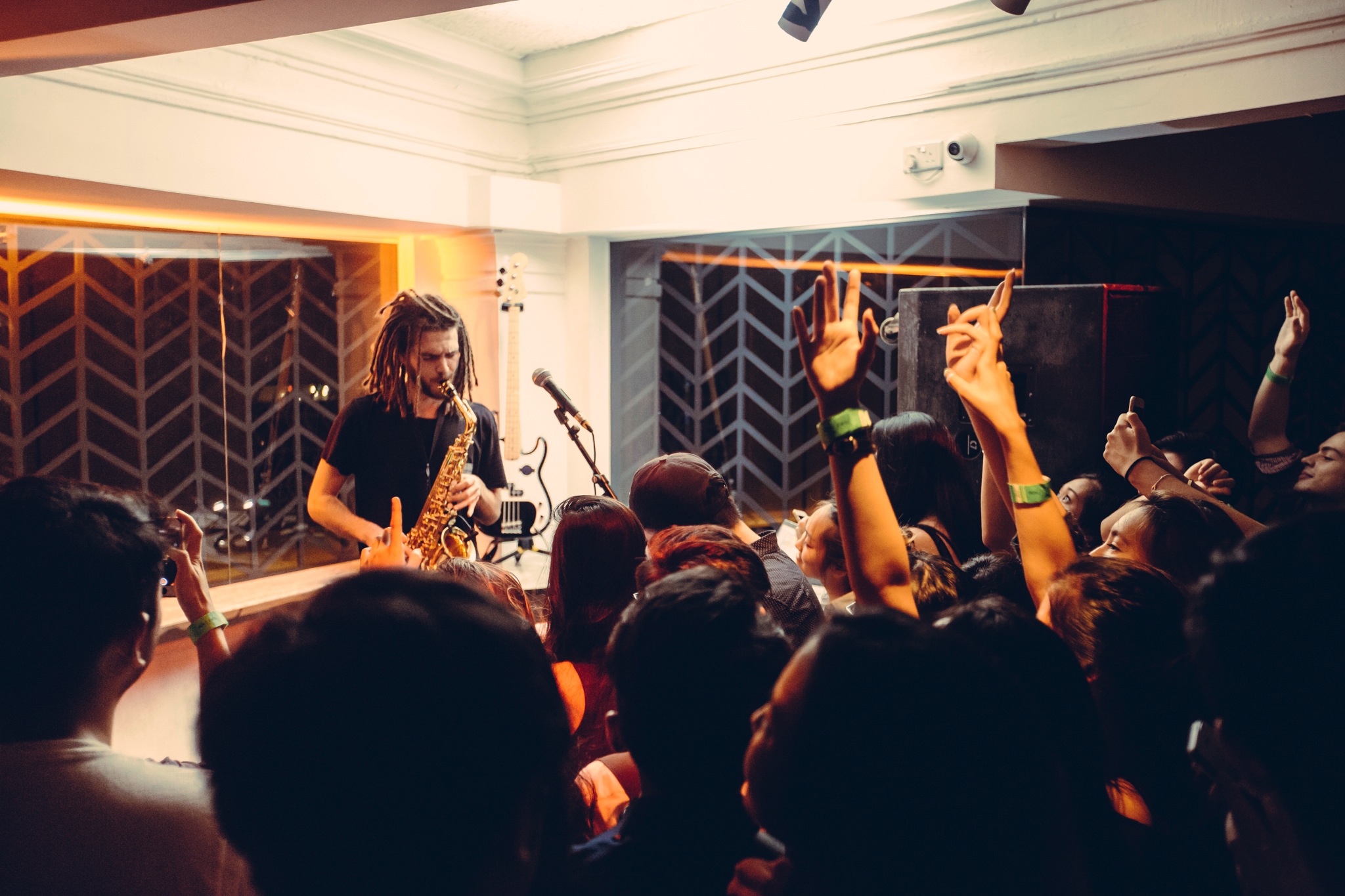 PHOTO GALLERY: French Kiwi Juice thrills The Powder Room with a multi-instrumental set