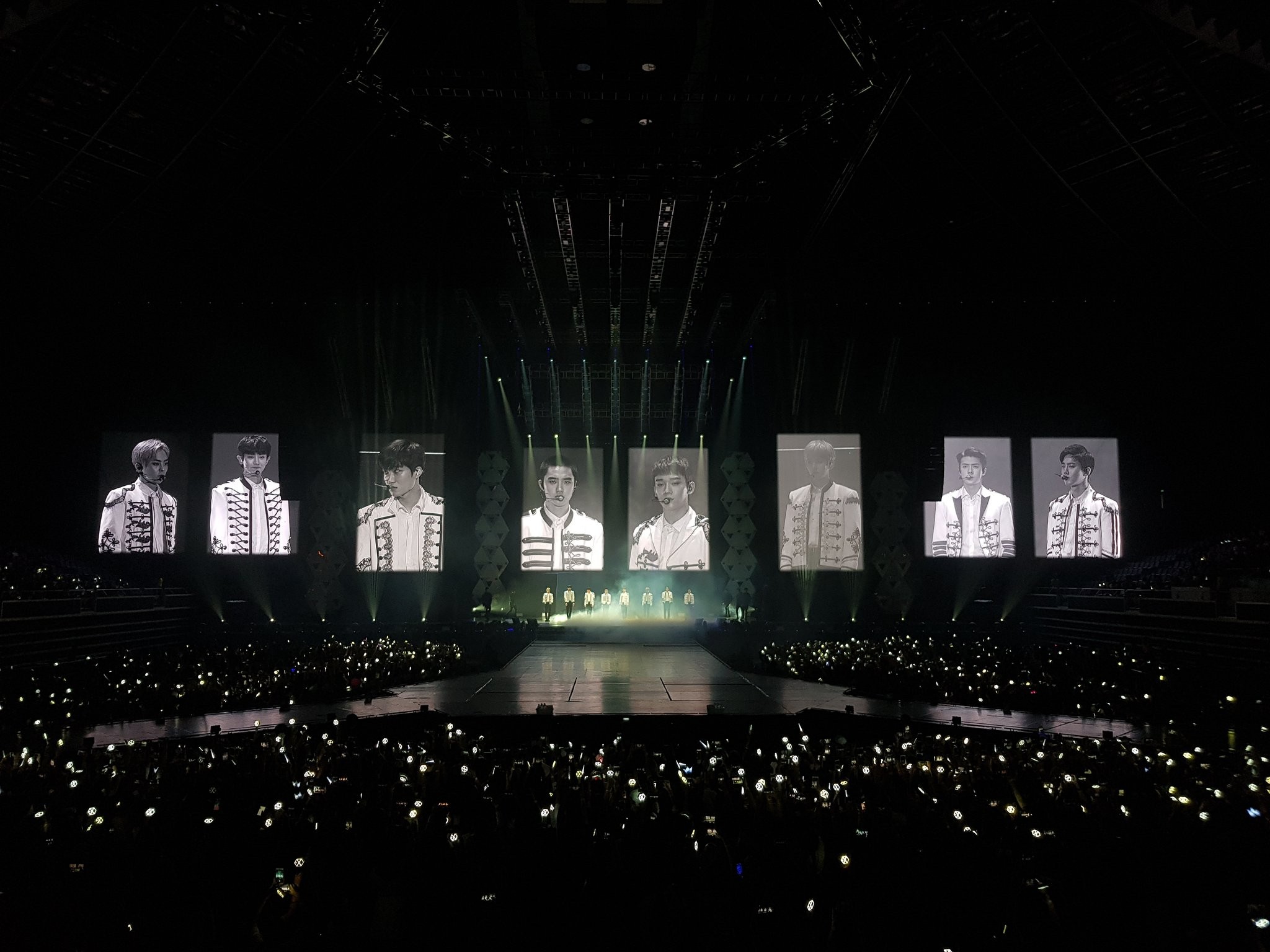 EXO's fourth concert in Singapore was a huge success, but how did it stack up against previous shows? — gig report
