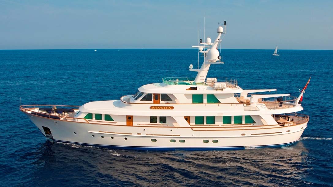 Hakvoort Yachts For Sale And Charter